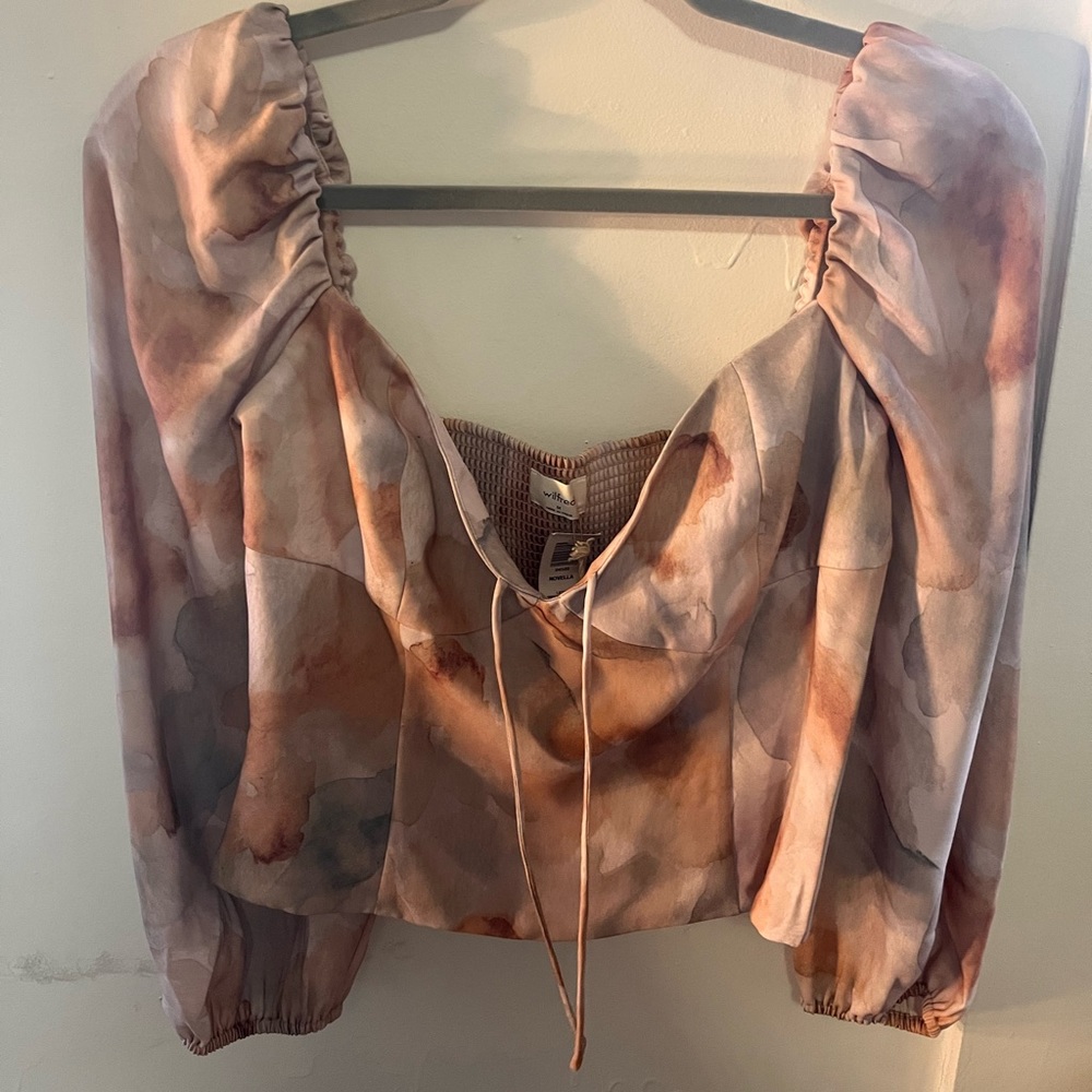 NWT Aritzia Norvella Top - Size Medium